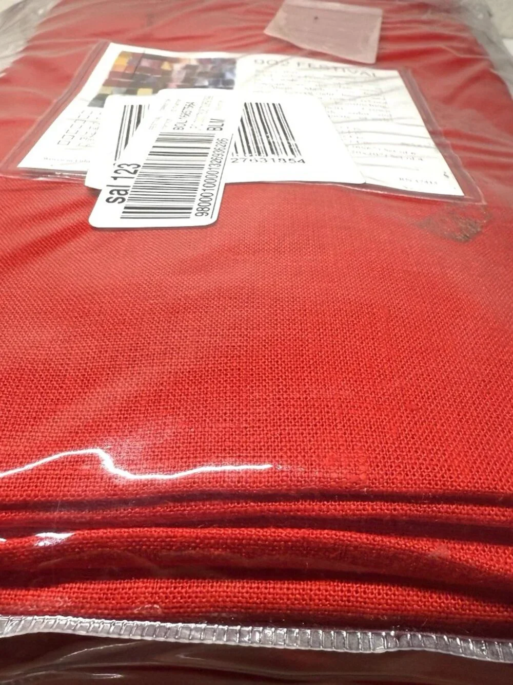 SFERRA Festival Linen Tablecloth 66 x 106 Red Hemstitched Luxury Imported